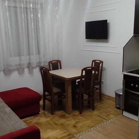 Aerodromski Smestaj Ss Beograd Bagian luar foto